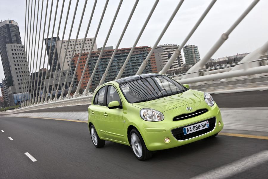  Nissan Micra 2010 года  (фото 38 из 70)